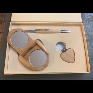 Wood Heart Shaped Gift Set